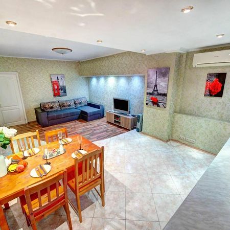 Apartments Of Bogdan Khmelnitsky Kiev Luaran gambar